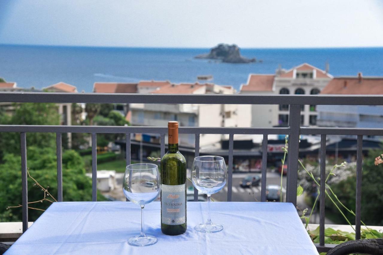 Hotel Petrovac ภายนอก รูปภาพ